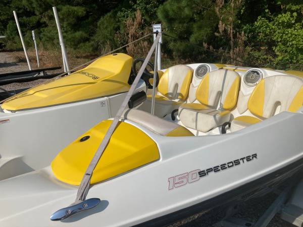 2011 Sea-Doo, Import USA — Foto 5 z 12