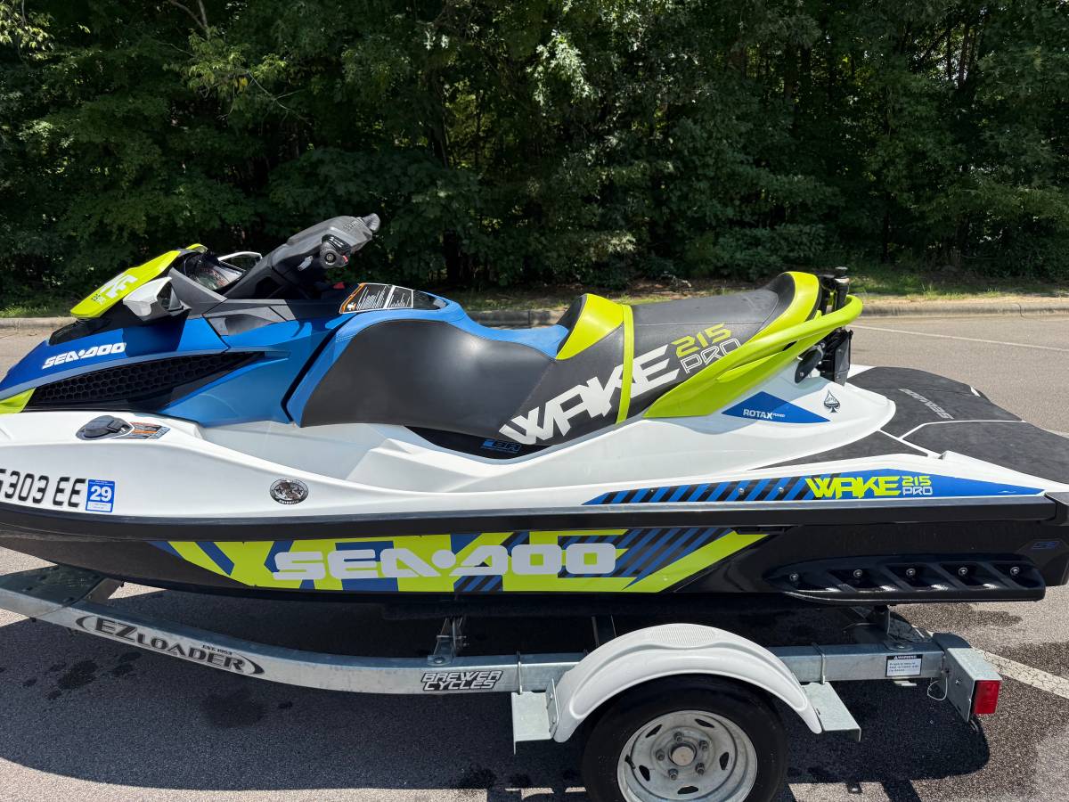 2016 Sea-Doo, Import USA — Foto 3 z 7