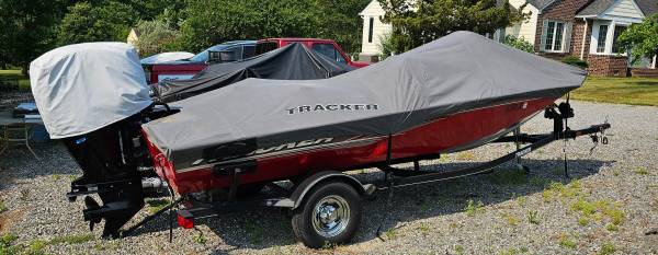 2018 Tracker, Import USA — Foto 3 z 7