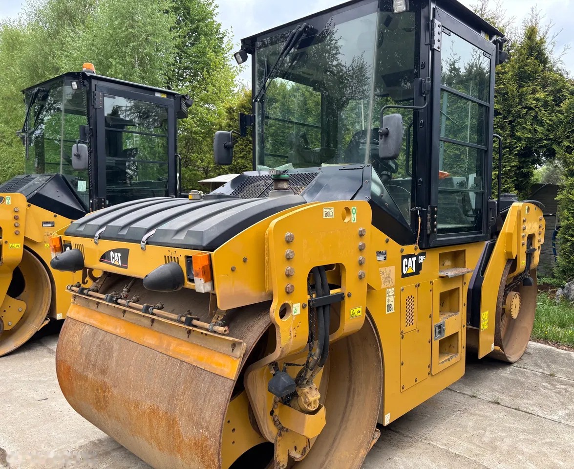 2016 Caterpillar, 5.000 mth, Import Auf Lager in der EU — Foto 7 z 23