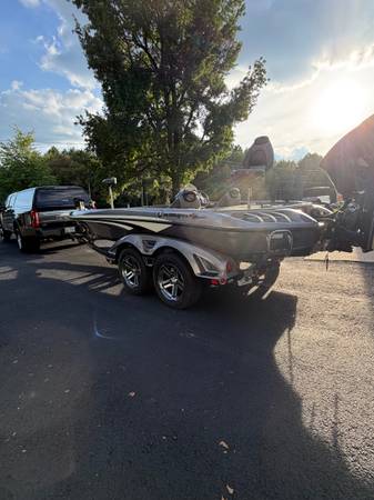 2016 Ranger, Import USA — Foto 4 z 12
