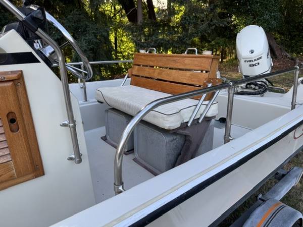 Boston Whaler, Import USA — Foto 2 z 8