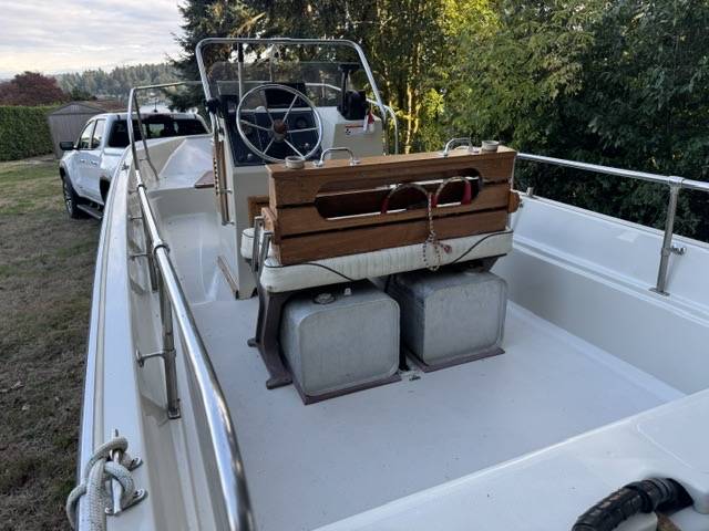 Boston Whaler, Import USA — Foto 3 z 8