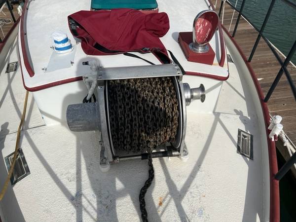 38’ Trawler, Import USA — Foto 11 z 12