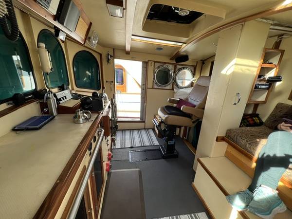 38’ Trawler, Import USA — Foto 2 z 12