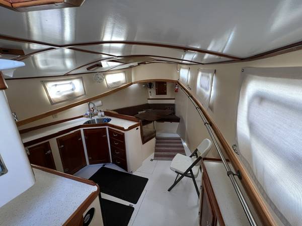 38’ Trawler, Import USA — Foto 4 z 12