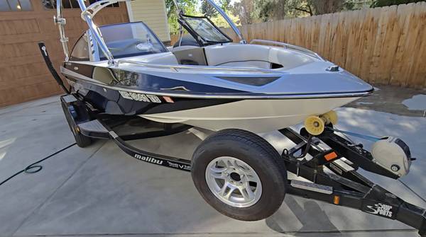 Malibu, silber, Import USA — Foto 3 z 12