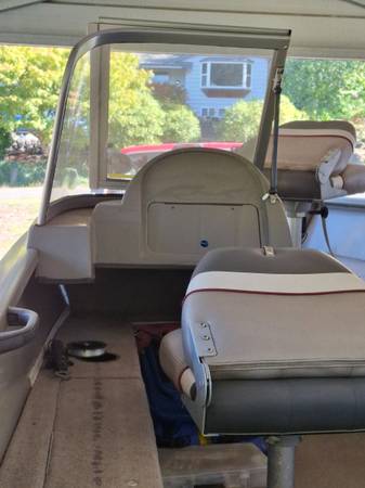 Tracker, Import USA — Foto 11 z 11
