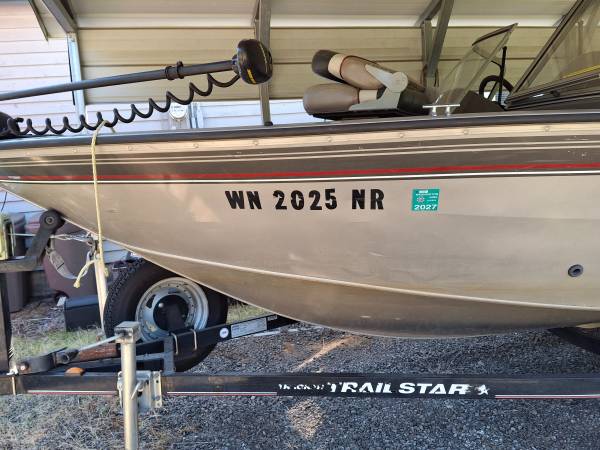Tracker, Import USA — Foto 2 z 11