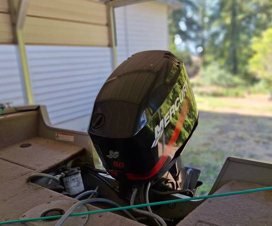 Tracker, Import USA — Foto 5 z 11