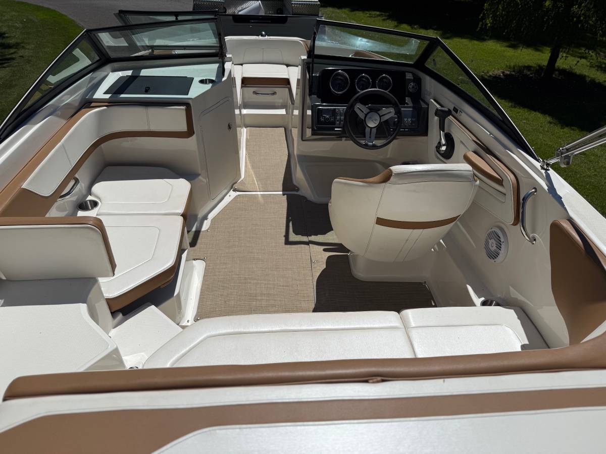 2018 Sea Ray, Import USA — Foto 4 z 8