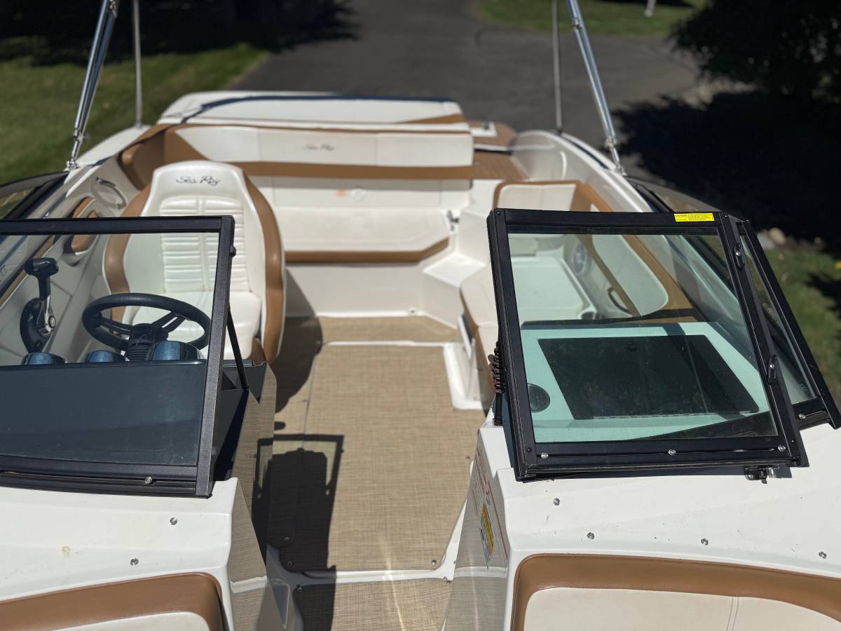 2018 Sea Ray, Import USA — Foto 6 z 8