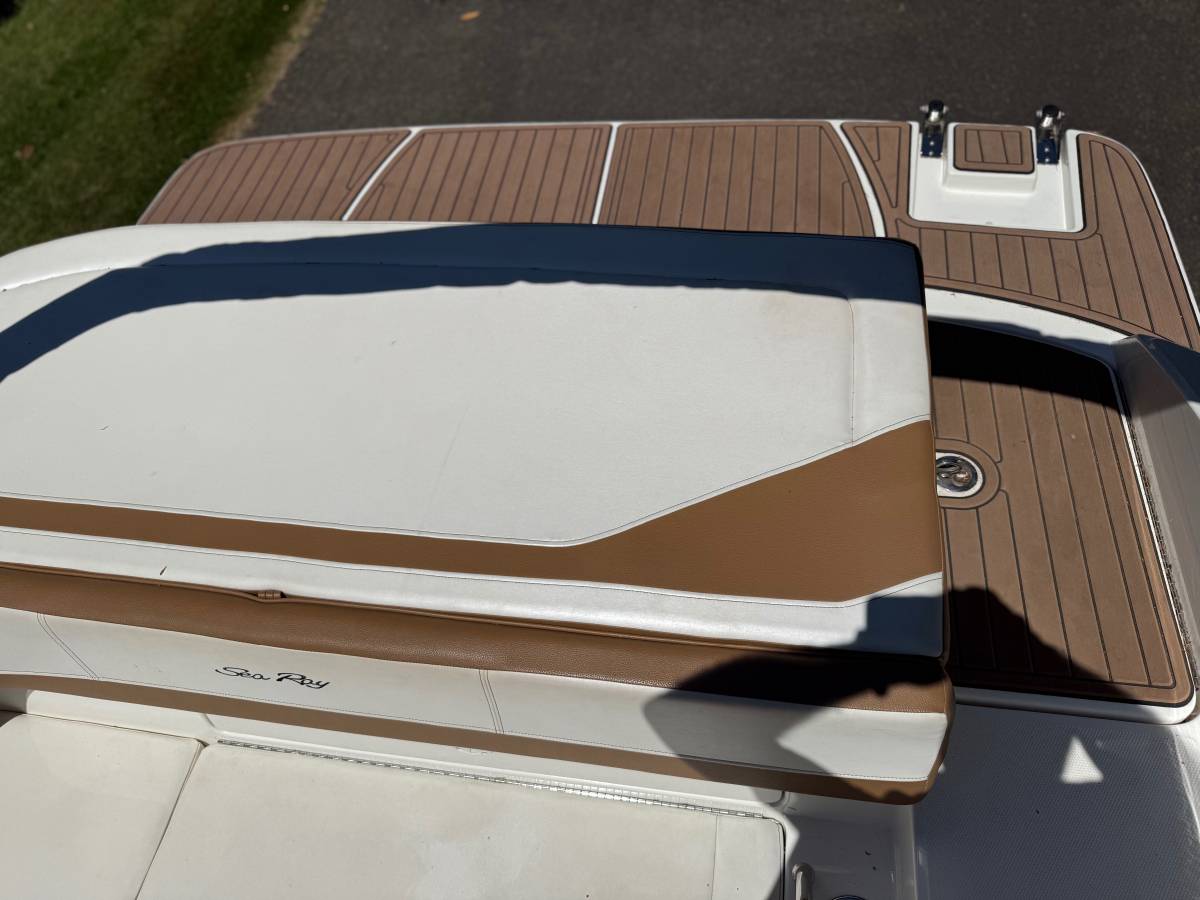 2018 Sea Ray, Import USA — Foto 7 z 8