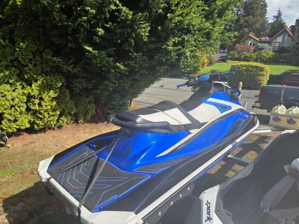 GP1800R+ SPARK 2UP, Import USA — Foto 3 z 10