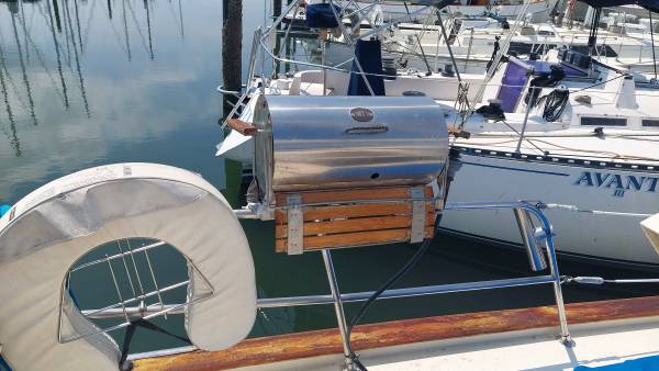 Boston Whaler, Import USA — Foto 9 z 12
