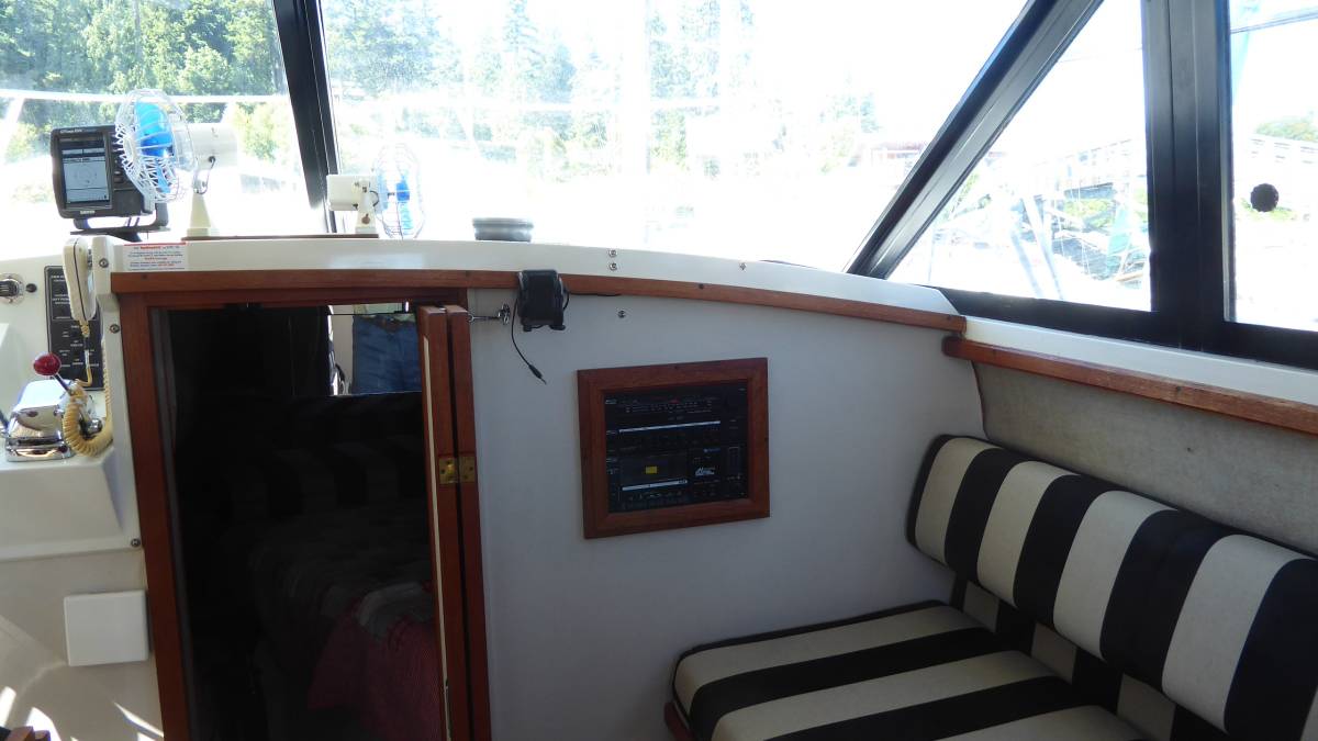 Bayliner, Import USA — Foto 4 z 12