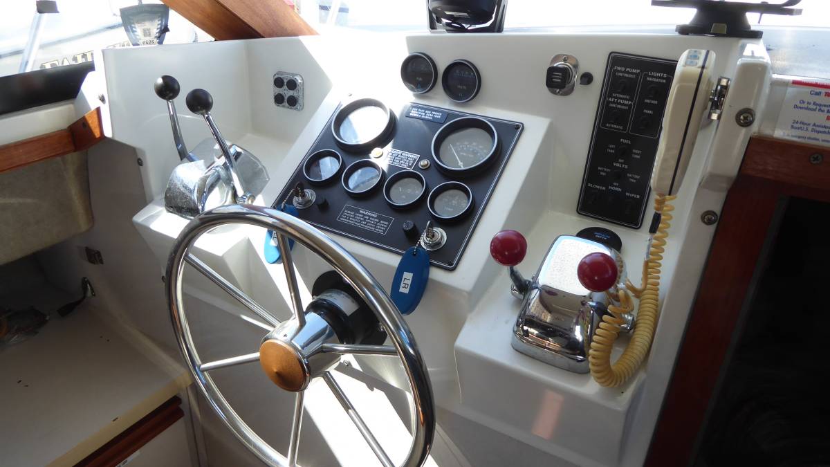 Bayliner, Import USA — Foto 6 z 12