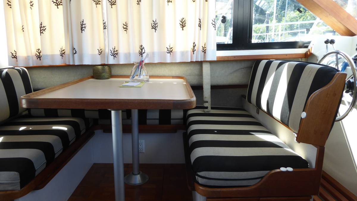 Bayliner, Import USA — Foto 8 z 12