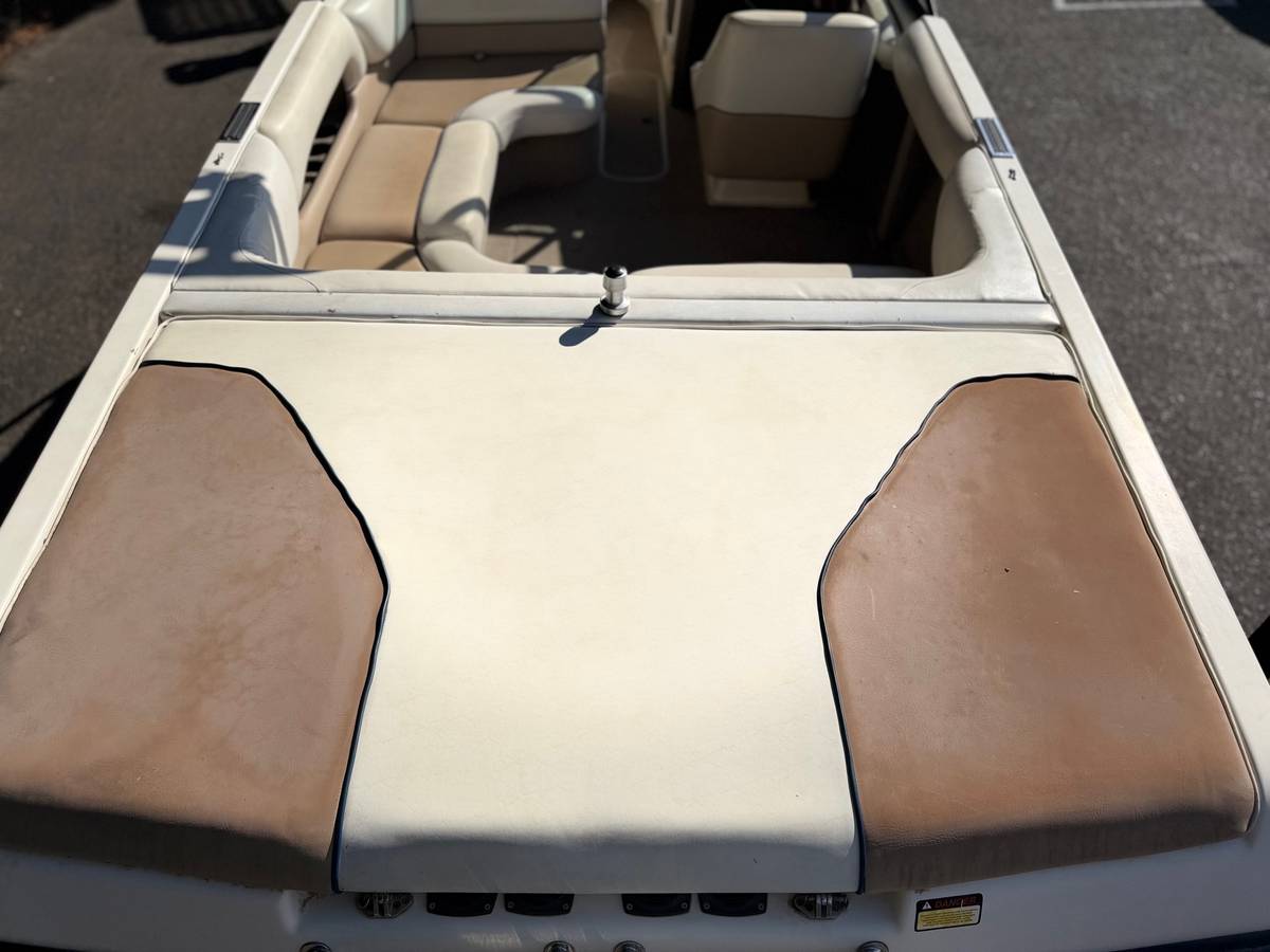 1999 Malibu, Import USA — Foto 4 z 12