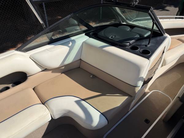 1999 Malibu, Import USA — Foto 6 z 12