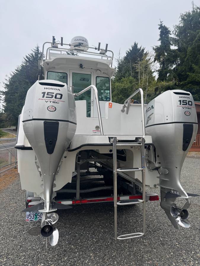 2009 Crestliner, Import USA — Foto 5 z 12
