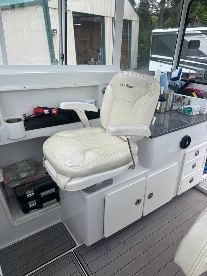 2009 Crestliner, Import USA — Foto 6 z 12