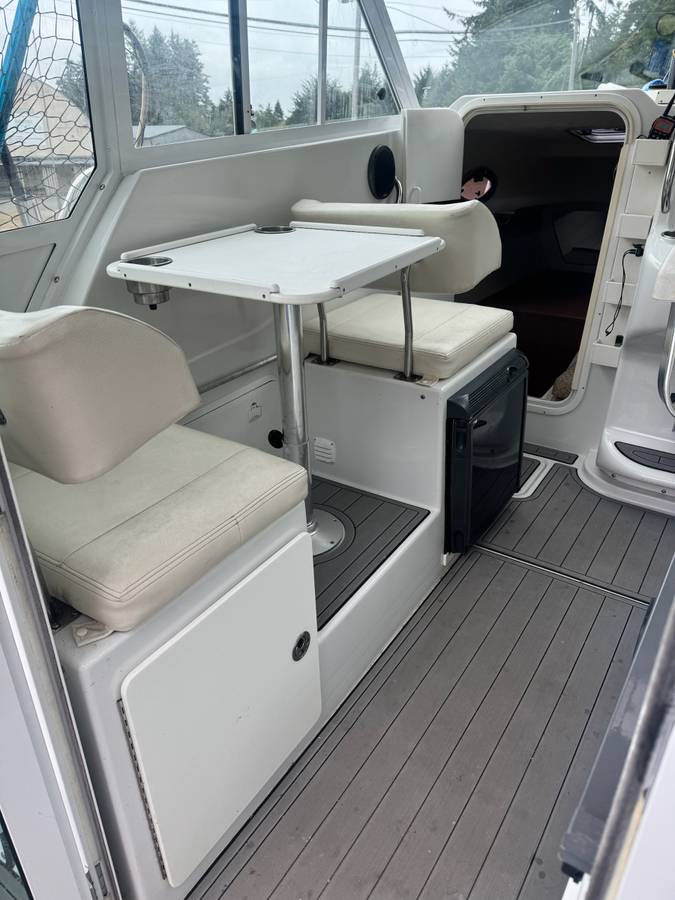 2009 Crestliner, Import USA — Foto 7 z 12