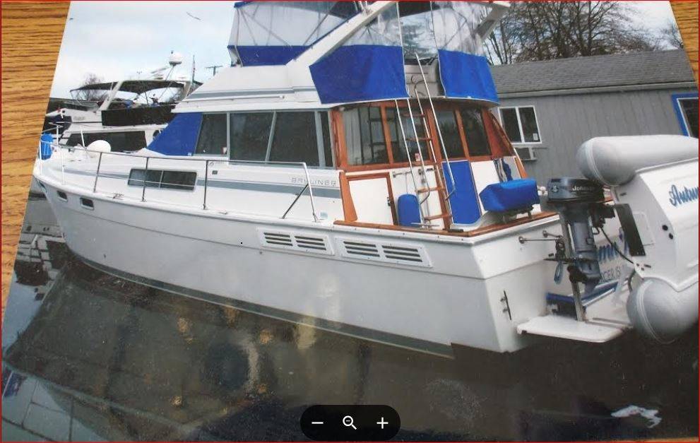 1989 Bayliner, Import USA — Foto 1