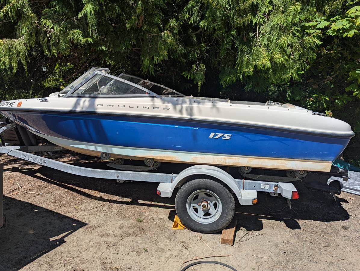 2006 Bayliner, Import USA — Foto 2 z 10