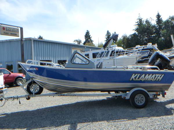 Tracker, Import USA — Foto 1