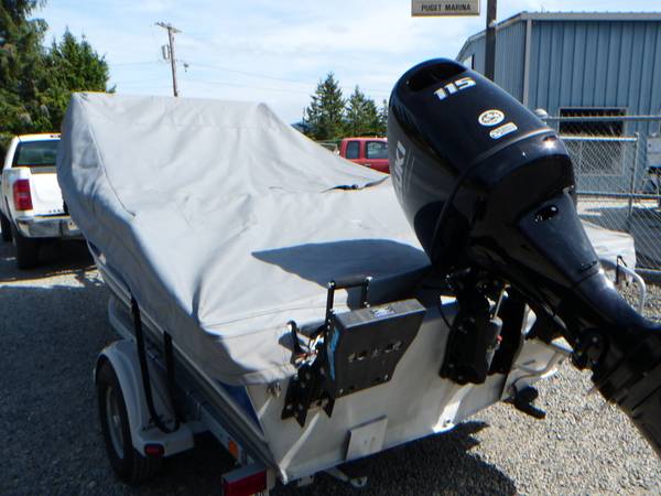 Tracker, Import USA — Foto 3 z 12