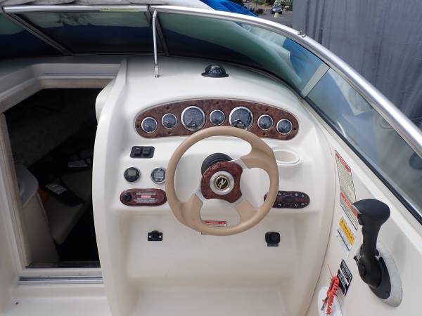 2002 Sea Ray, Import USA — Foto 5 z 12