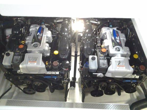 2015 Formula, Import USA — Foto 9 z 12