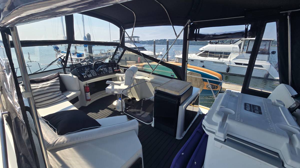 1988 Sea Ray, Import USA — Foto 7 z 9