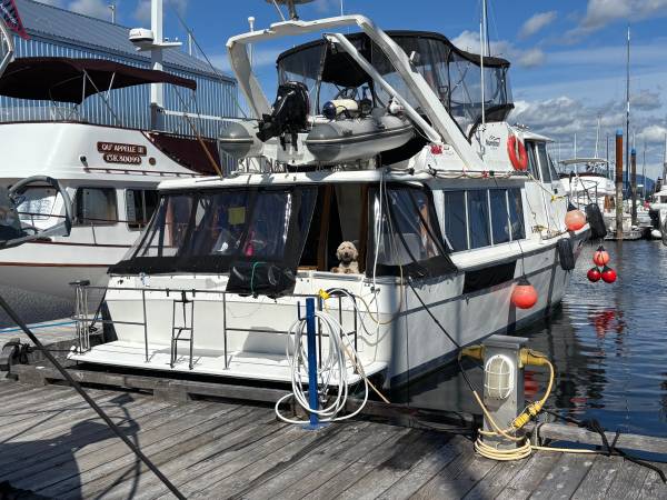 40’Tri Cabin Trawler, Import USA — Foto 3 z 12