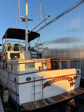 40’Tri Cabin Trawler, Import USA — Foto 5 z 12