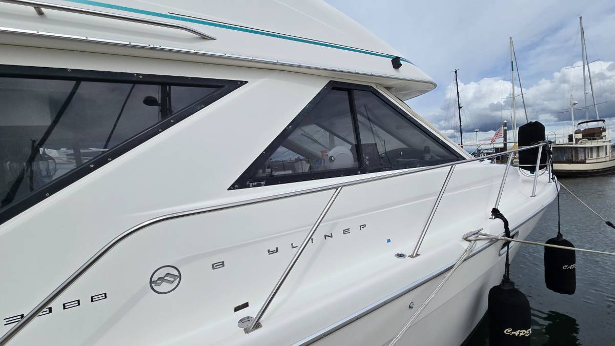 1996 Bayliner, Import USA — Foto 6 z 12
