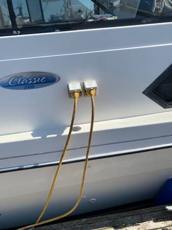 2005 Bayliner, Import USA — Foto 2 z 12