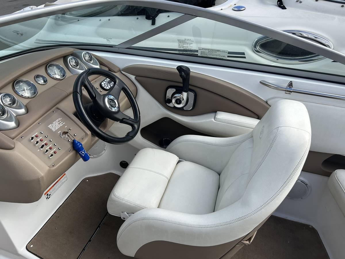 2008 Cobalt, Import USA — Foto 9 z 12