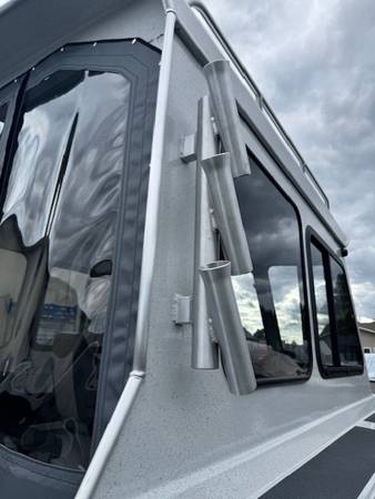 Lowe, Import USA — Foto 6 z 12
