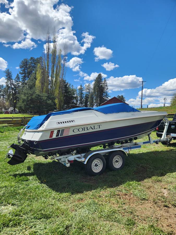 1988 Cobalt, Import USA — Foto 6 z 10