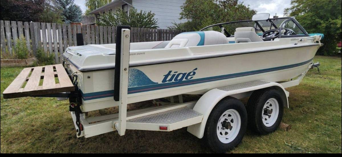 1995 Tige, Import USA — Foto 8 z 12