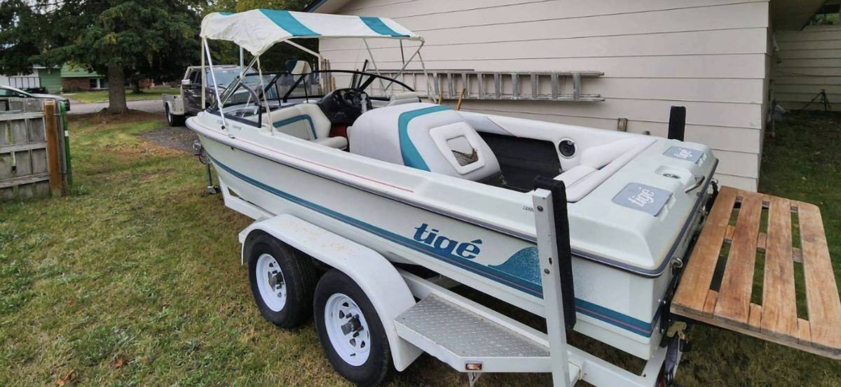 1995 Tige, Import USA — Foto 9 z 12