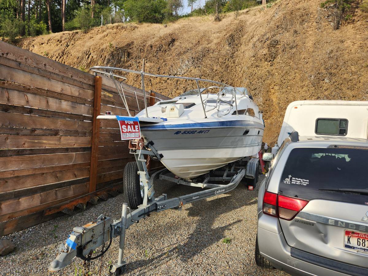 1989 Bayliner, Import USA — Foto 2 z 3