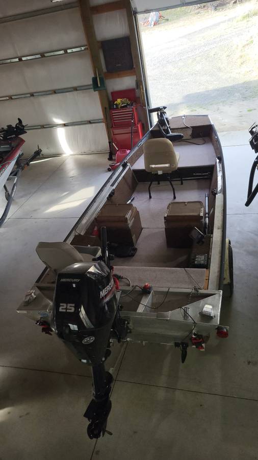 Tracker, Import USA — Foto 1