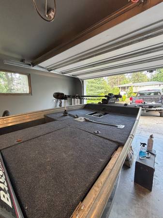 1986 Tracker, Import USA — Foto 5 z 12