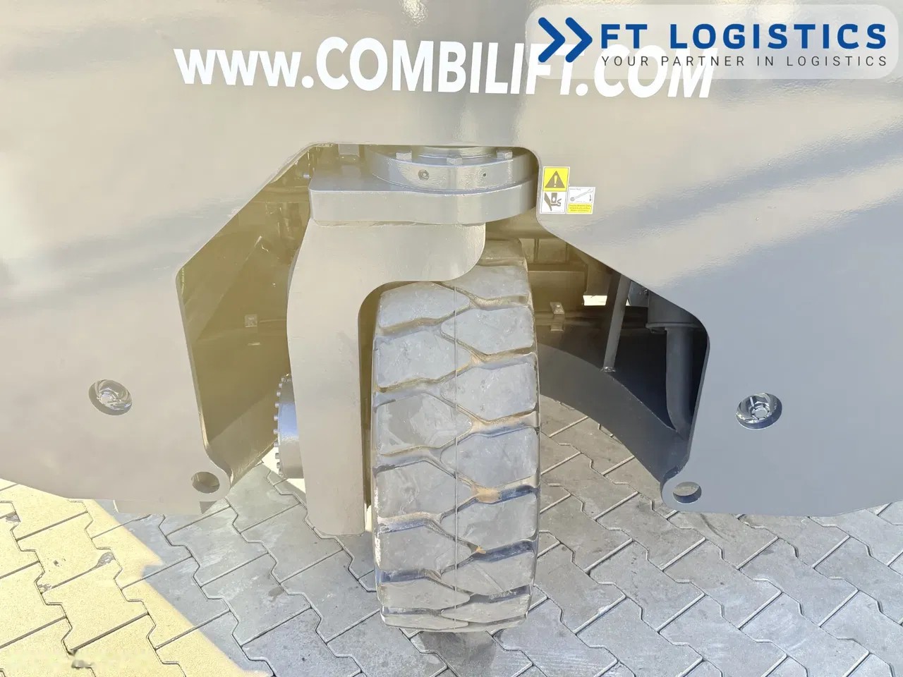 2011 Combilift WÓZEK, 5.672 mth, Import Auf Lager in der EU — Foto 7 z 24