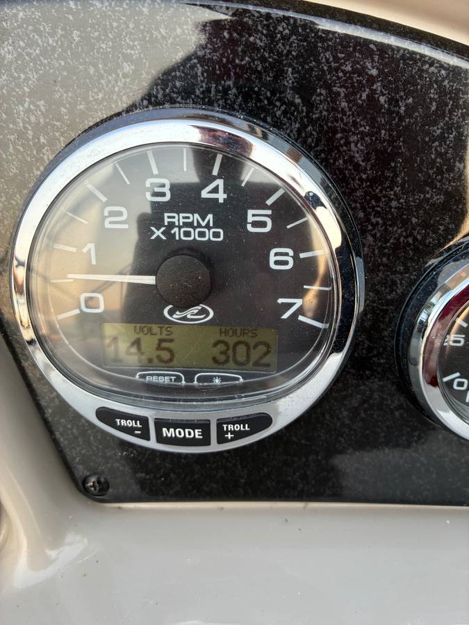 2008 Sea Ray, Import USA — Foto 2 z 12