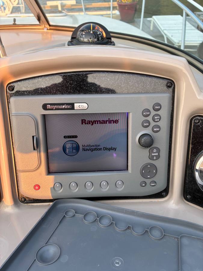 2008 Sea Ray, Import USA — Foto 3 z 12