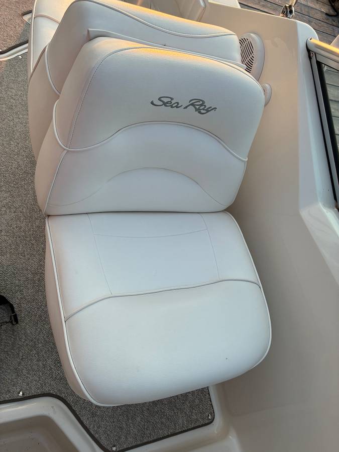 2008 Sea Ray, Import USA — Foto 5 z 12